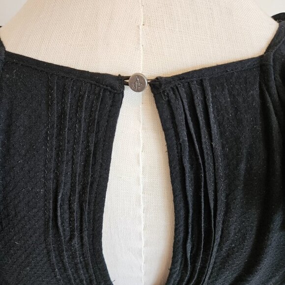 Abercrombie & Fitch Black Ruffle Blouse With Keyhole Back - Picture 3 of 4